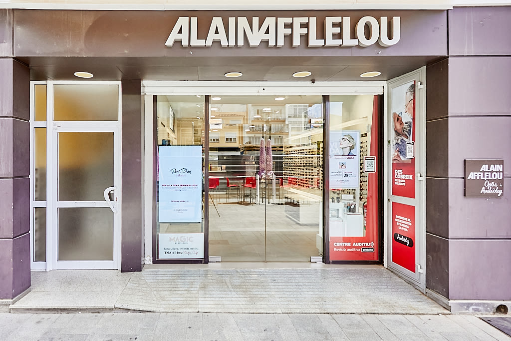 Tienda Óptico Carrer de les barques 4 43850 CAMBRILS