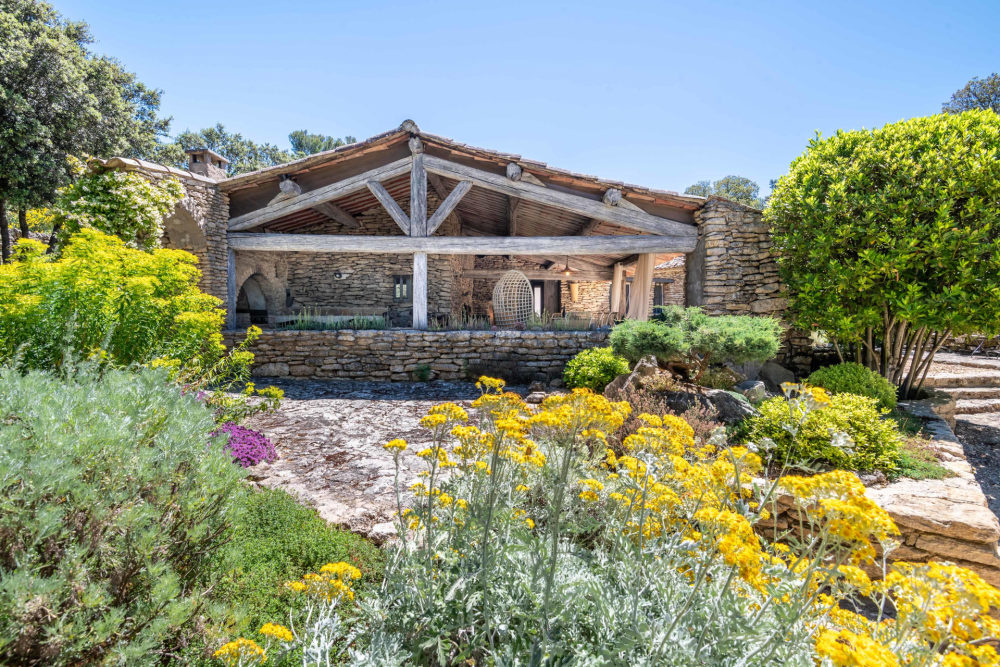 Photographs of Mas la Gineste villa in Provence - Image 2 of 46