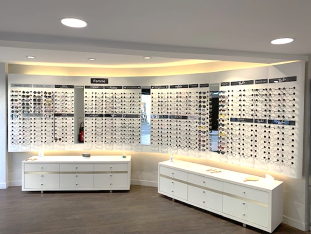 Magasin Opticien 81-83 rue Saint-Malo 14400 BAYEUX intérieur