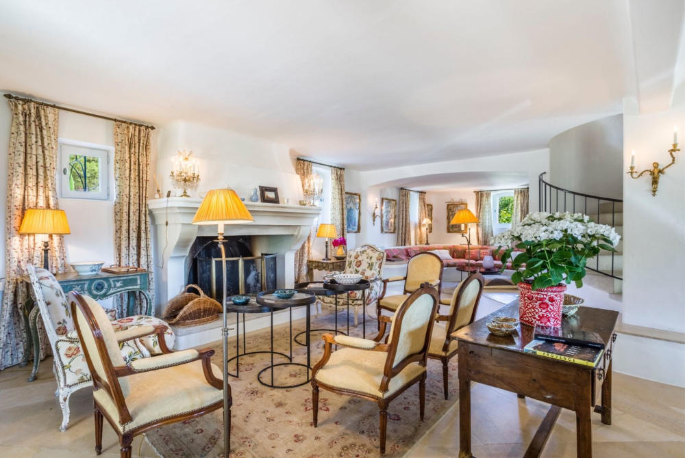 Photographs of Bastide des Millefleurs villa in Provence - Image 9 of 46
