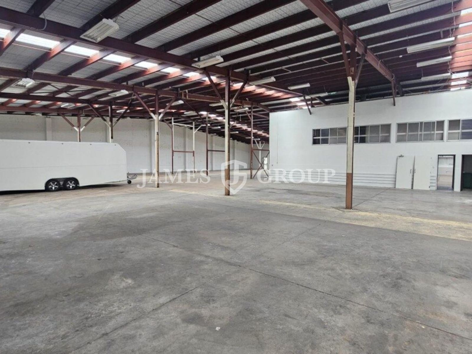 High-profile & Refurbished Corner Site | 2,000m²
