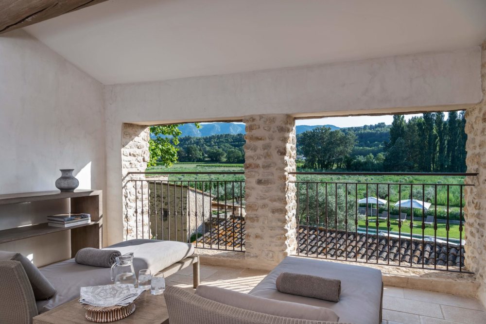 Photographs of Bastide du Calavon villa in Provence - Image 22 of 57