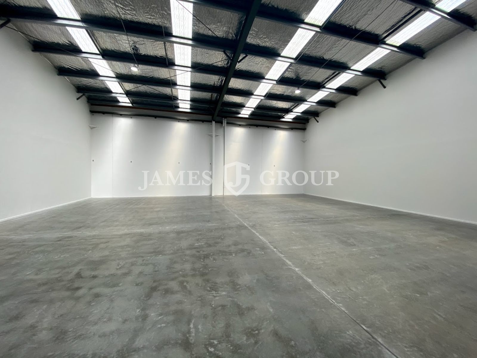 Refurbished & Ready | 465m² Penrose Warehouse