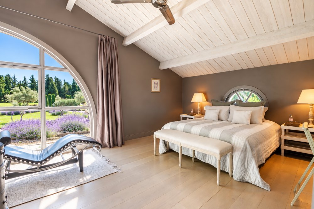 Photographs of Domaine de Villeblanche villa in Provence - Image 44 of 60