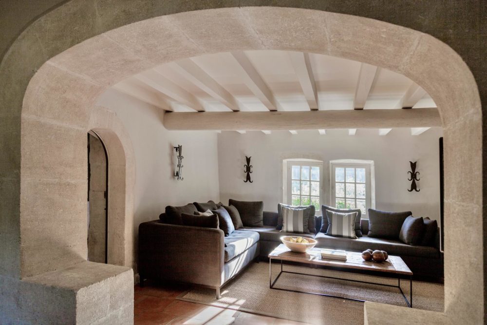 Photographs of Mas la Calade villa in Provence - Image 32 of 38