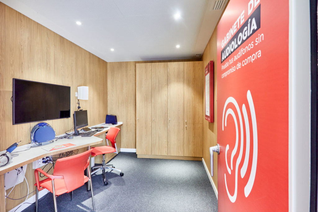 Tienda audiólogo CALLE SAN ANTONIO, 80 28300 ARANJUEZ interior