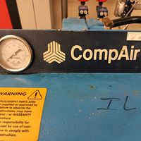 Compressors with dryers-Hydrovane - Image 9
