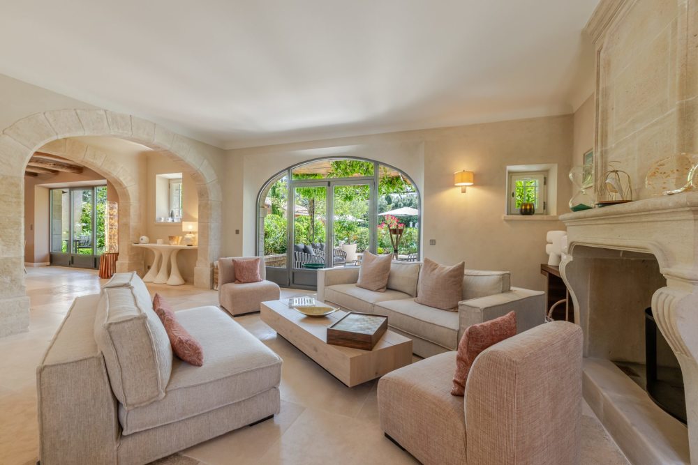 Photographs of New! Mas Solstice villa in Provence - Image 7 of 39