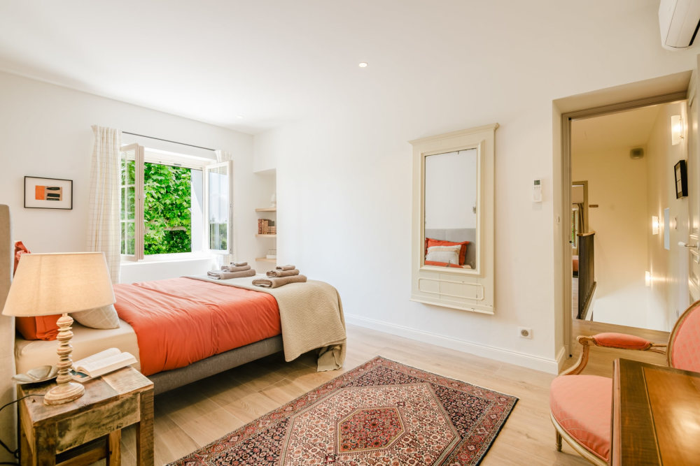 Photographs of Bijou de Paradou villa in Provence - Image 16 of 36