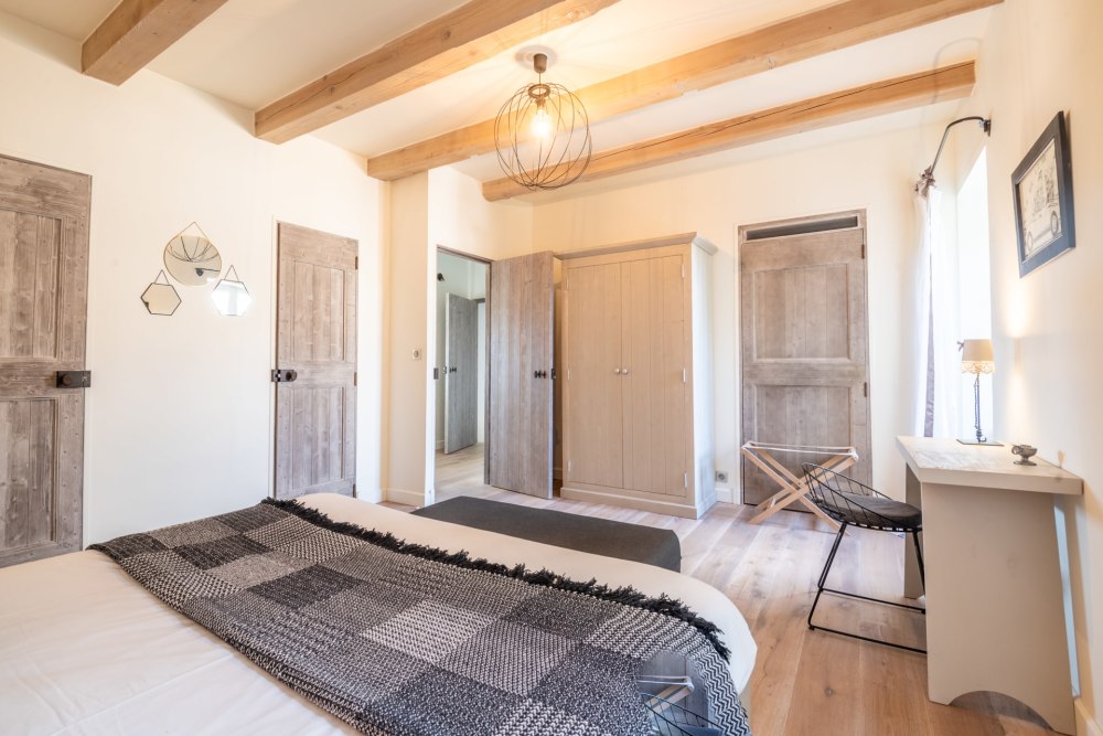 Photographs of Mas du Menuisier villa in Provence - Image 12 of 45