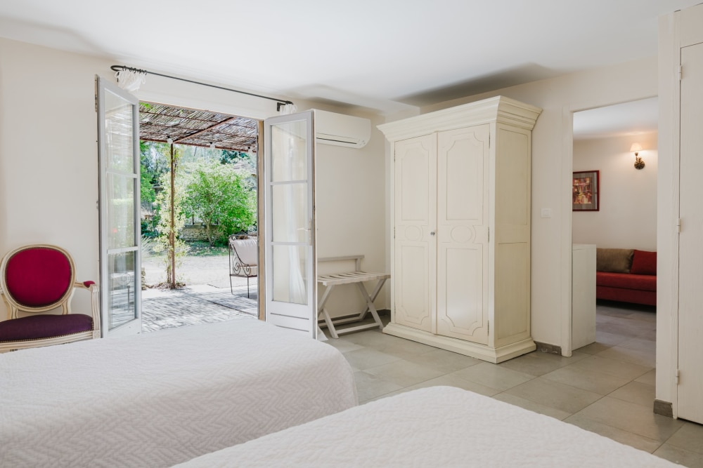 Photographs of Mas des Nénuphars villa in Provence - Image 42 of 54