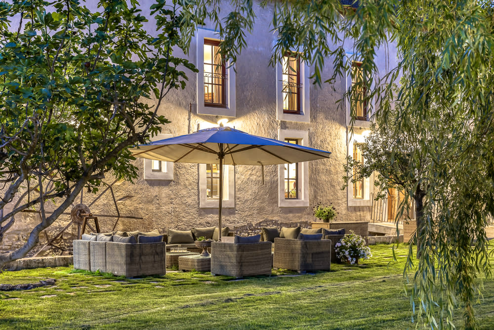 Photographs of Mas des Reflets villa in Provence - Image 35 of 61