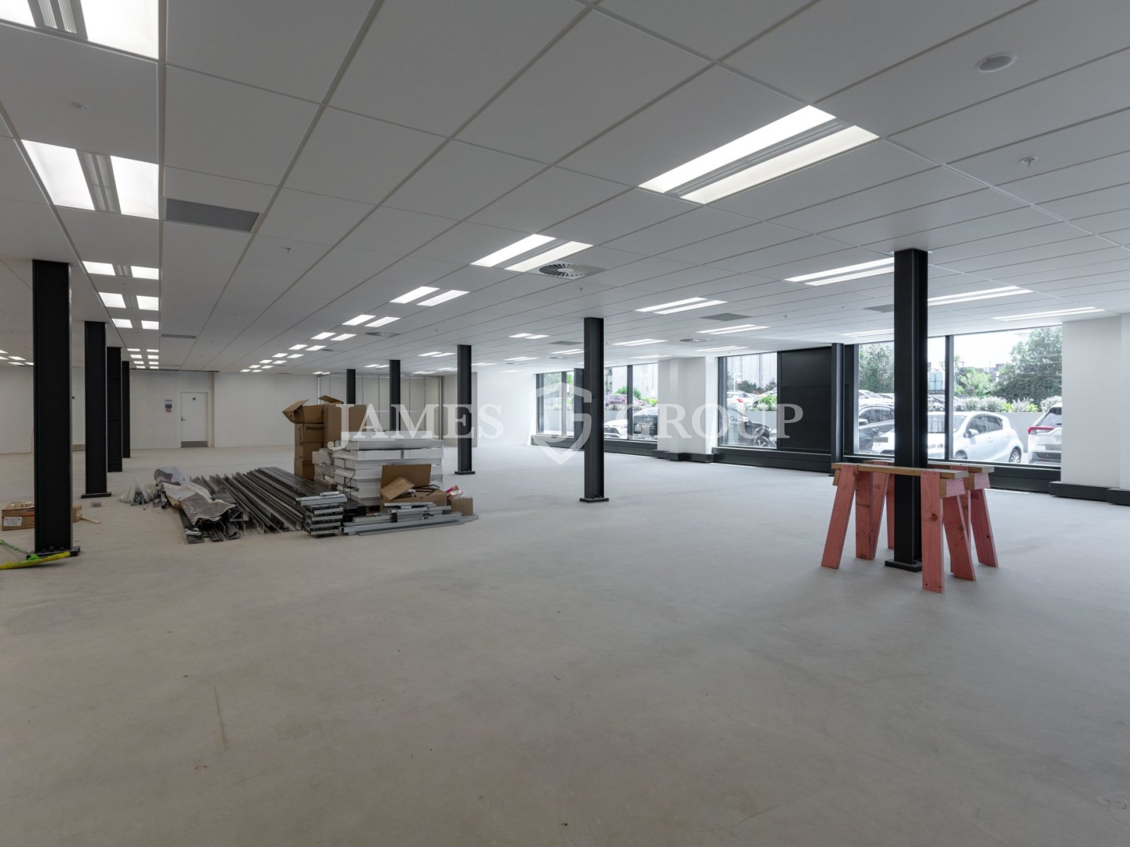 High Profile Character Office + Great Incentives
