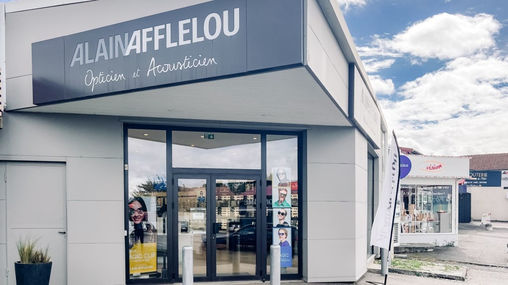 Magasin Opticien ZA Le Pêcher - 9 rue du Pêcher 43120 MONISTROL-SUR-LOIRE extérieur