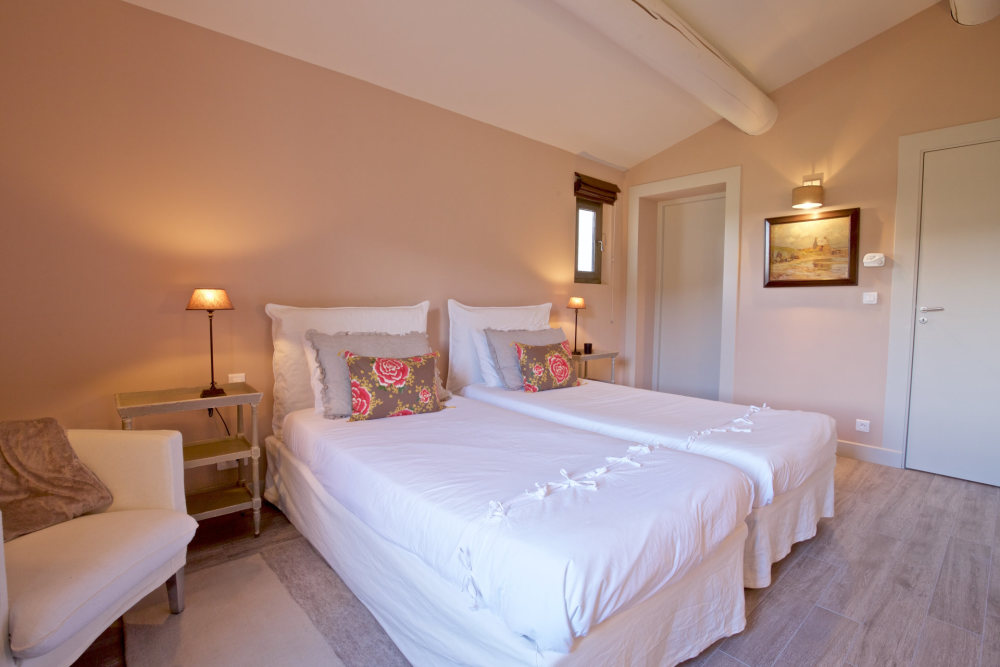 Photographs of Mas des Randonneurs villa in Provence - Image 29 of 41