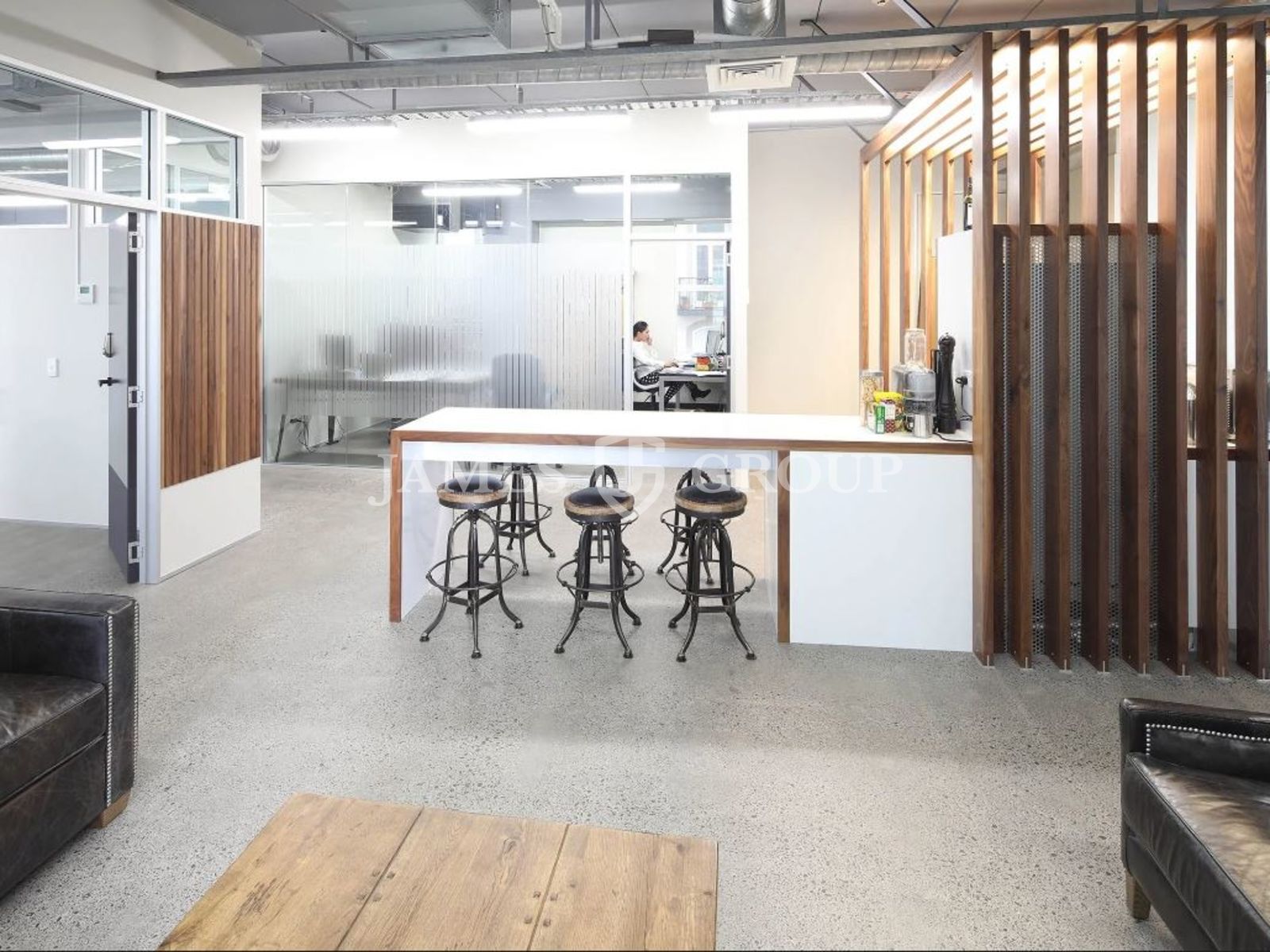 225m² Office Space With Views And Amenities
