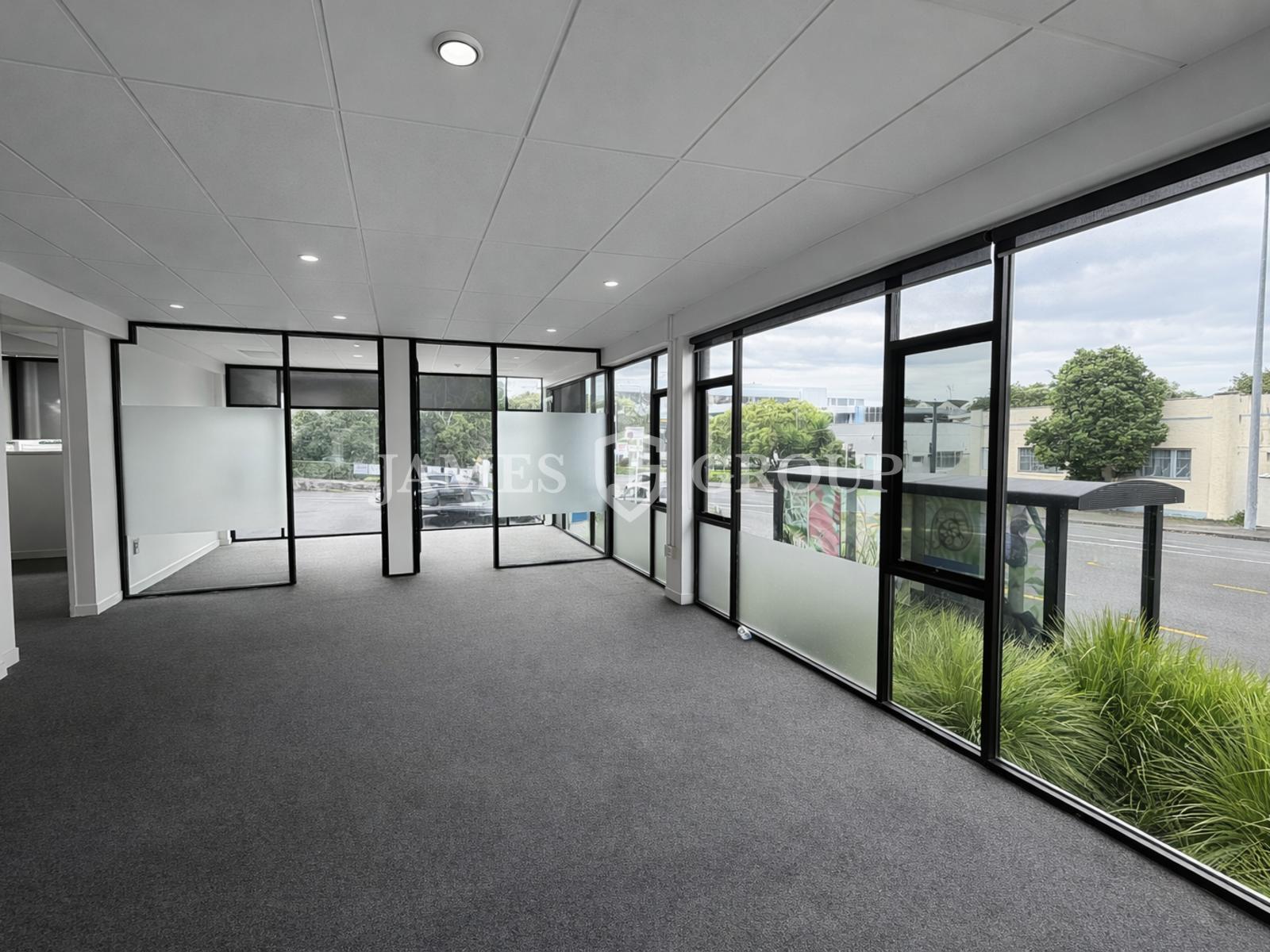 High Profile Epsom Office With 5 Consulting Rooms