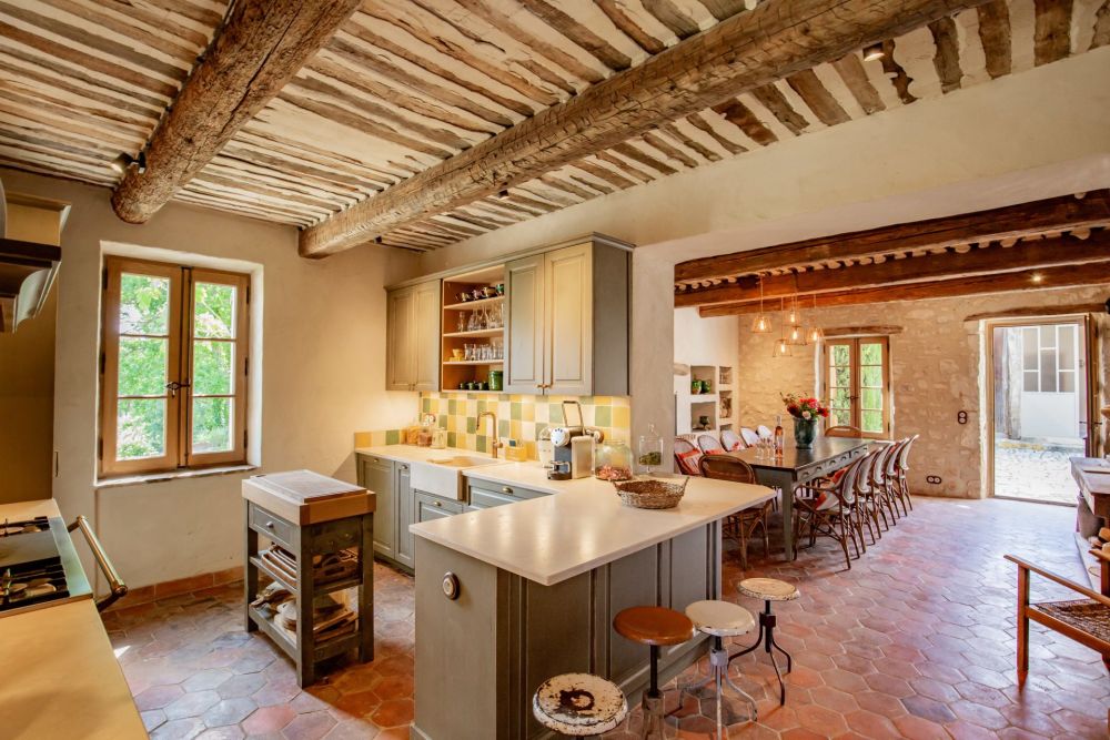 Photographs of Le Mas d’Or villa in Provence - Image 5 of 38