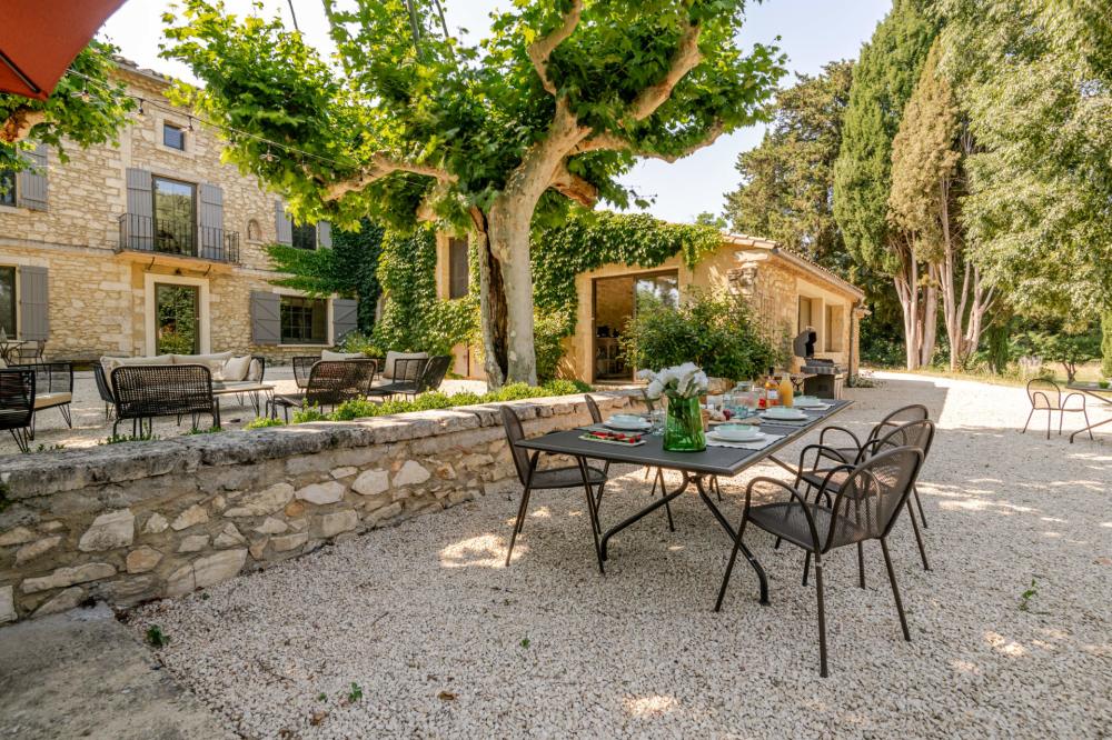 Photographs of Mas des Pêchers villa in Provence - Image 43 of 52
