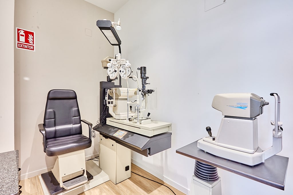 Tienda Óptico Calle General Castaños Kalea 3 48920 Portugalete interior