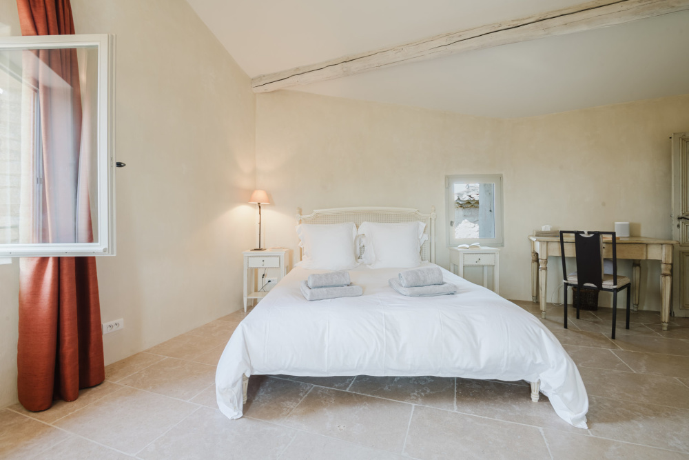 Photographs of Mas la Bergerie de Cabrieres villa in Provence - Image 32 of 56