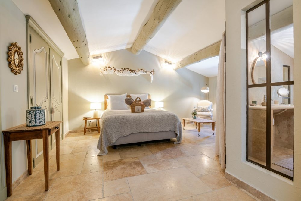 Photographs of Mas de l’Ecrin villa in Provence - Image 29 of 50