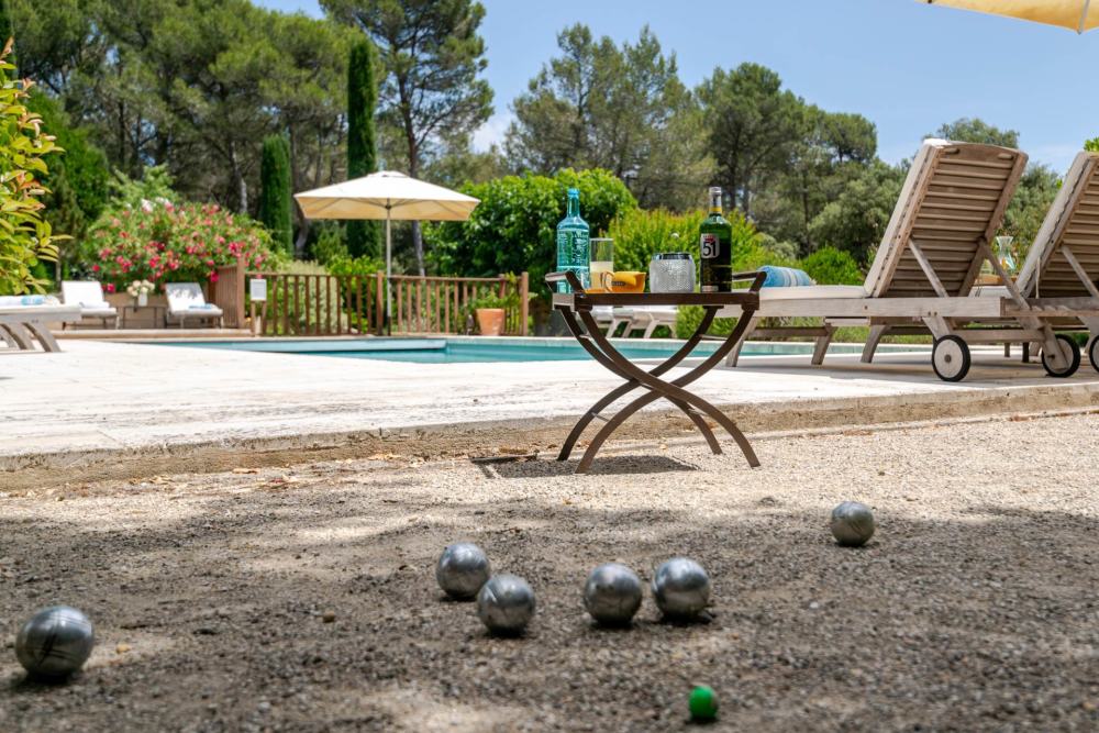 Photographs of Mas de Roubine villa in Provence - Image 43 of 45