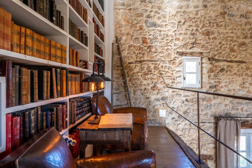 Photographs of Mas des Gardois villa in Provence - Image 53 of 58