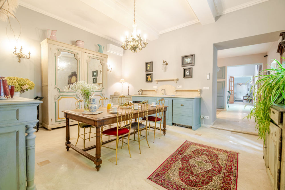 Photographs of Domaine de Fontclair villa in Provence - Image 12 of 60