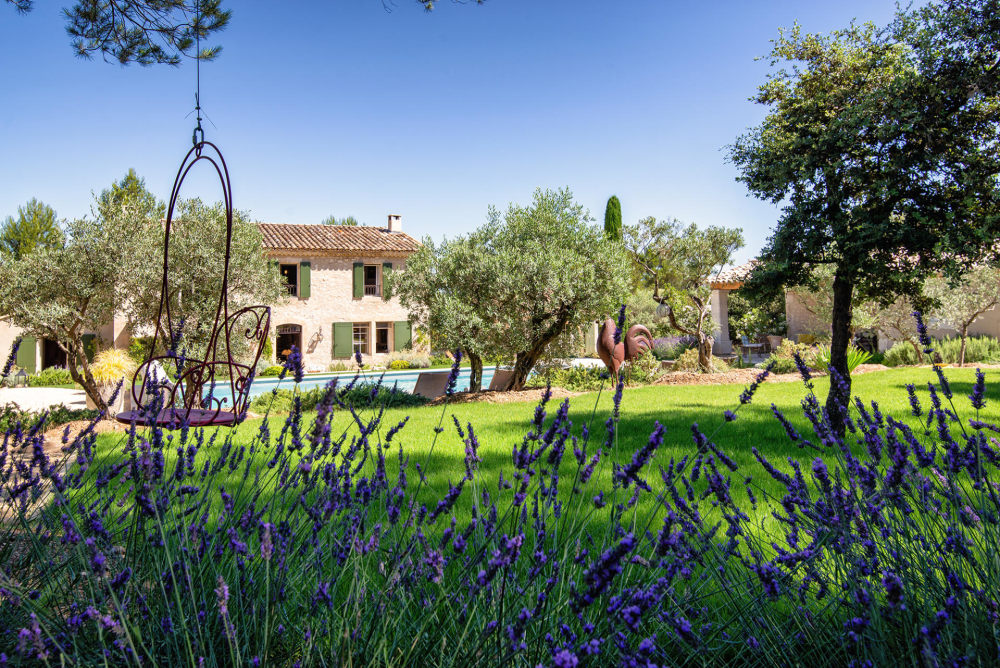 Photographs of Mas la Gloriette villa in Provence - Image 17 of 51