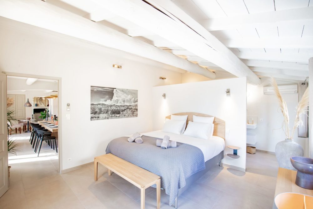 Photographs of Mas du Zephyr villa in Provence - Image 28 of 31
