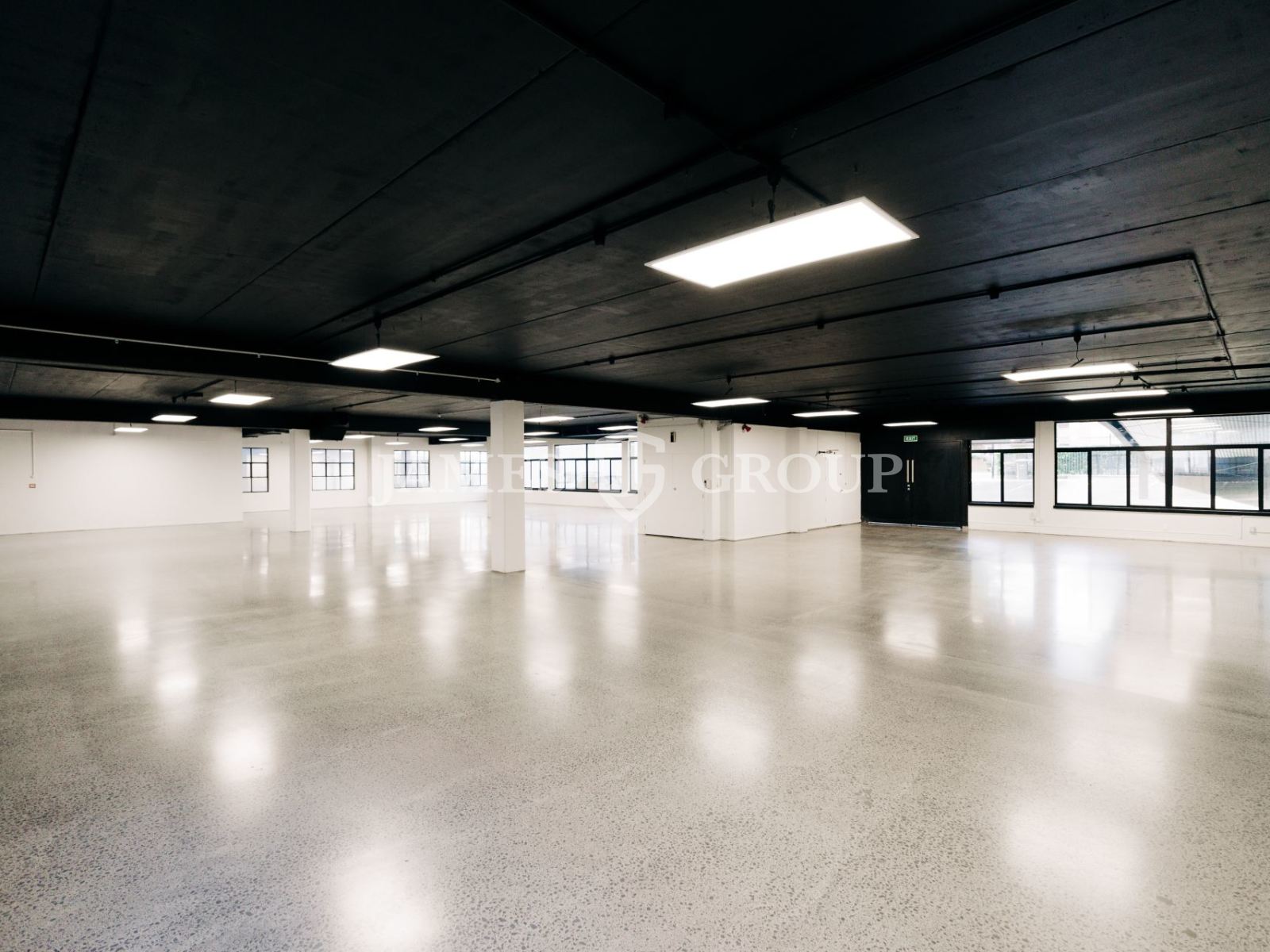 Office Or Warehouse Or High-end Showroom