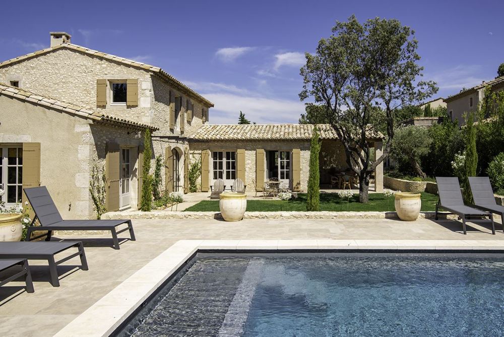 Photographs of Villa Medaillon villa in Provence - Image 1 of 30