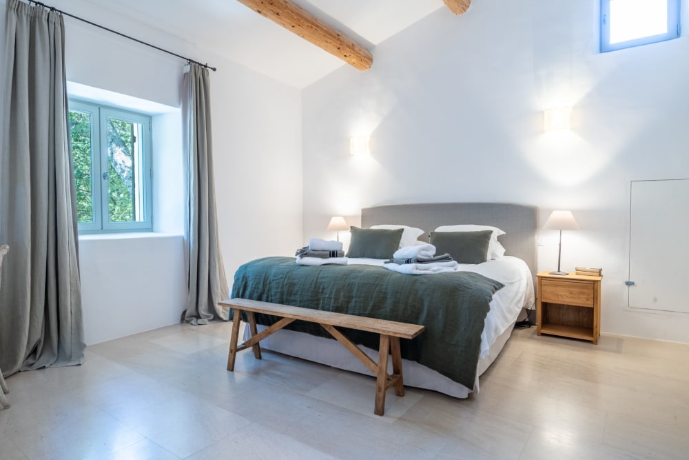 Photographs of Le Petit Mas des Gardiols villa in Provence - Image 17 of 34