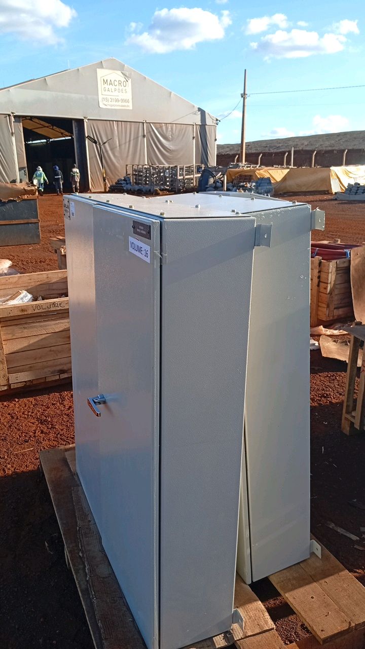 Lot with Electric Pannel