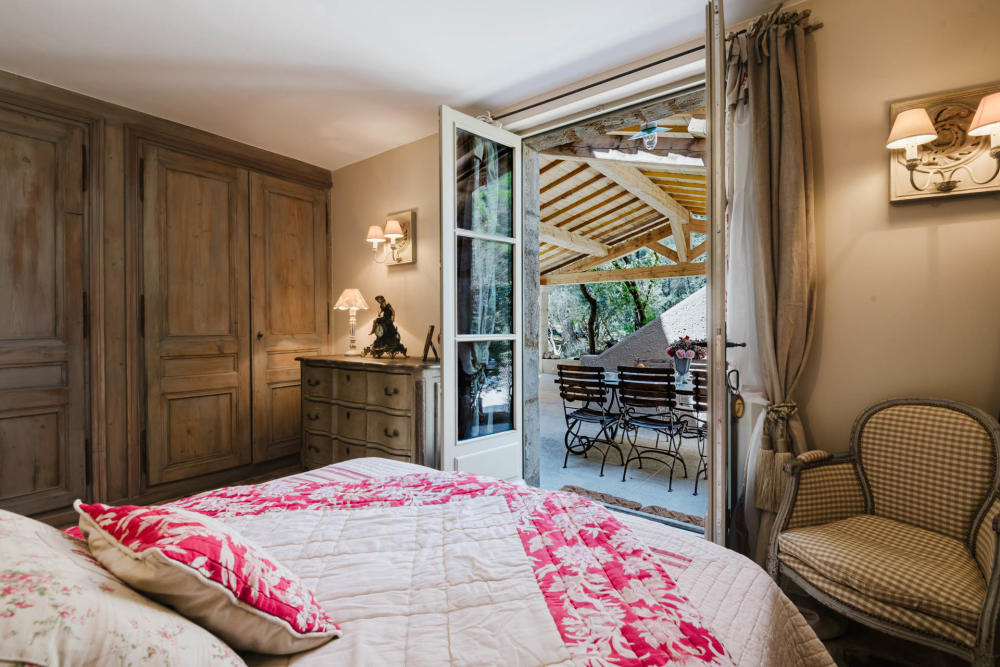 Photographs of Le Mas d’Eygalieres villa in Provence - Image 28 of 60