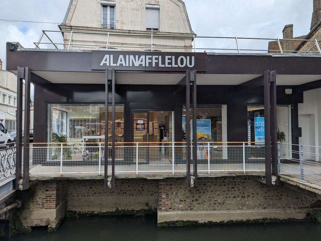 Magasin Opticien 1 rue René Vivien 61300 L'AIGLE