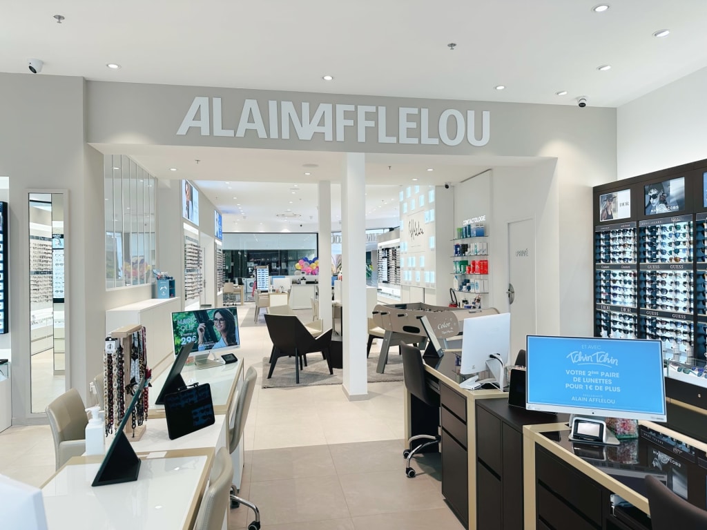 Magasin Opticien C.C. Leclerc - Z.I. Champbenoist 77160 PROVINS intérieur