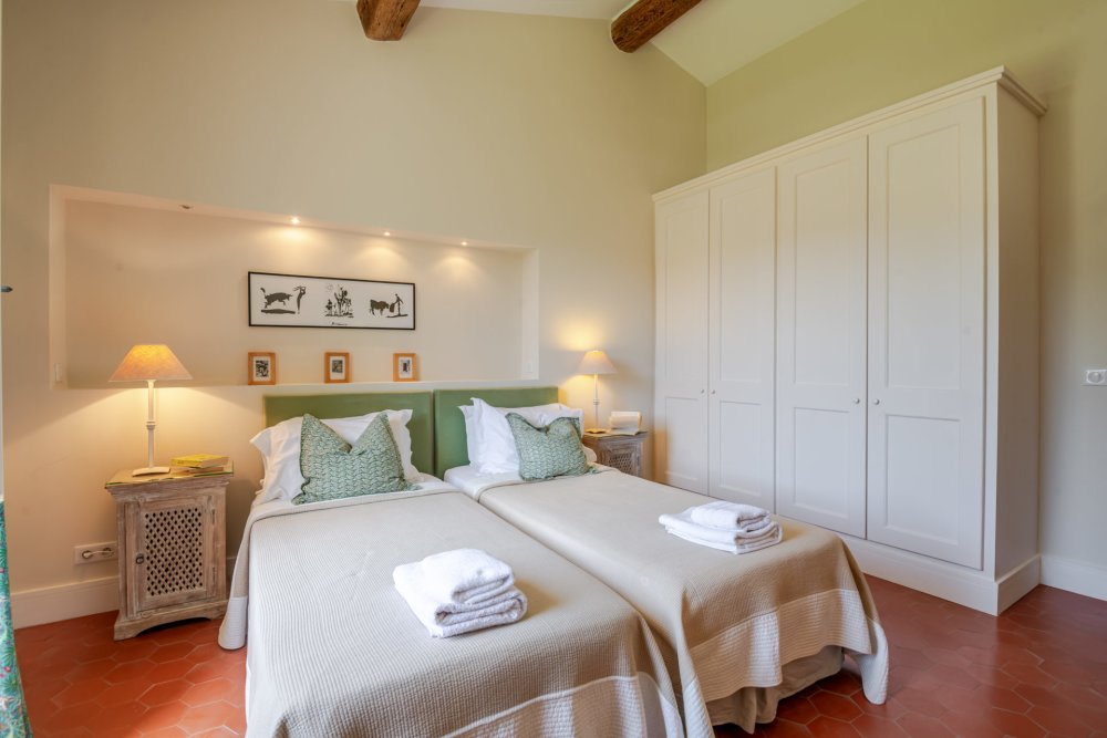 Photographs of Mas de Roubine villa in Provence - Image 32 of 45