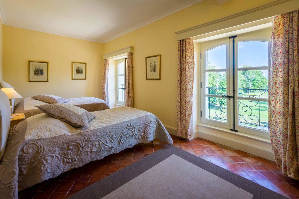 Photographs of Chateau Rhone Provence villa in Provence - Image 11 of 52