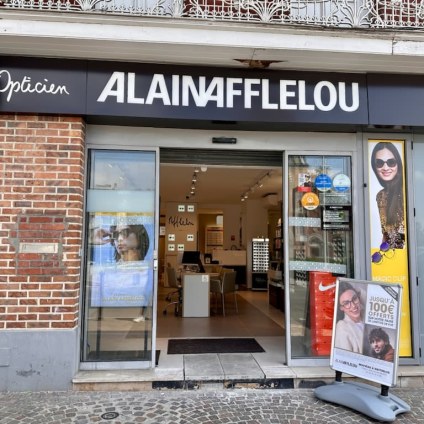 Magasin Opticien 7 place Jean Delvainquière 59150 WATTRELOS