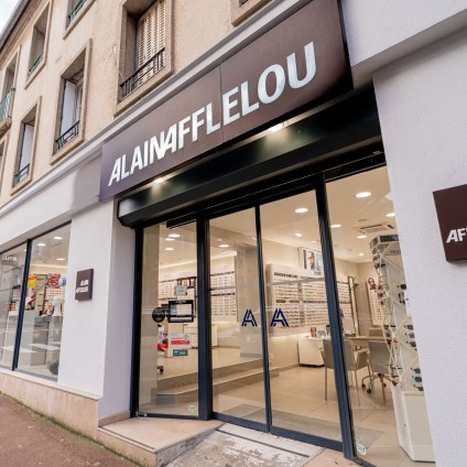 Magasin Opticien 27-29 rue Saint Nicolas 50200 COUTANCES