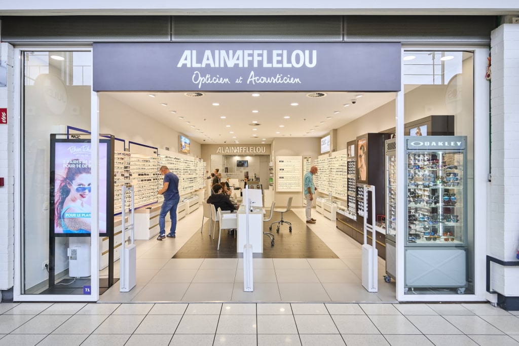 Magasin Opticien Centre Commercial CORA - Rue du Trieu Kaisin 1 6200 Chatelineau 6200 CHATELINEAU extérieur