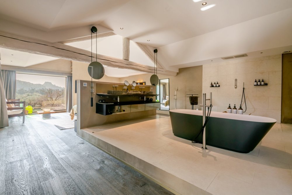 Photographs of New! Mas de l’Acacia villa in Provence - Image 15 of 37
