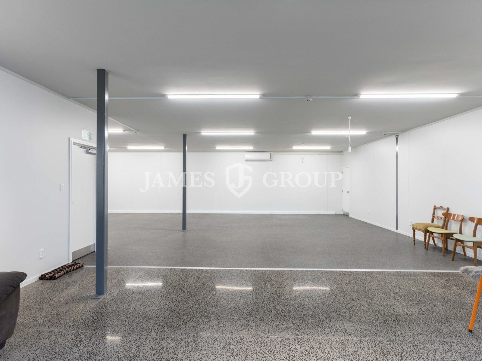 Rare Pristine Open Plan Space In Kingsland