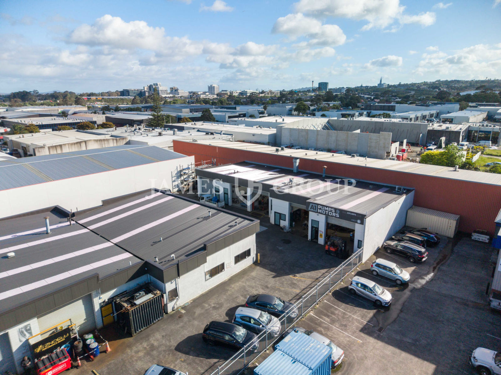 Gantry Crane-equipped Unit In Prime Wiri Location