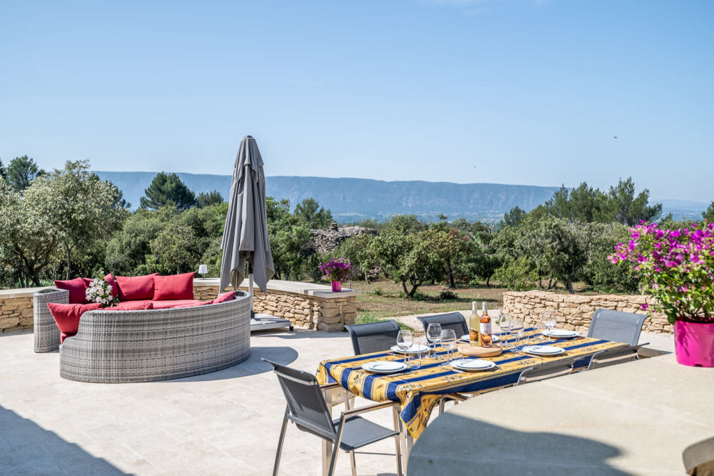 Photographs of Villa du Bougainvillier villa in Provence - Image 2 of 29