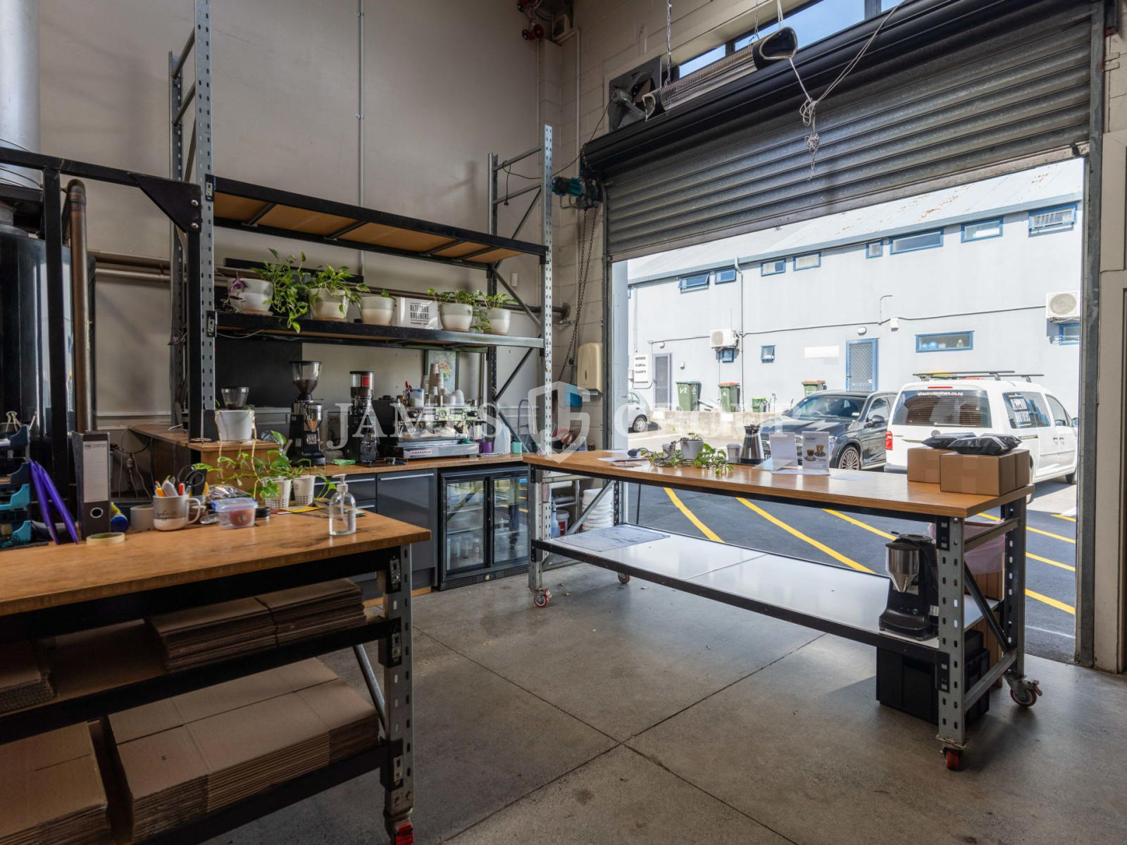 Rare Mount Eden Industrial Unit For Lease
