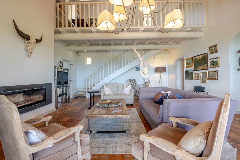 Photographs of Mas Bonheur villa in Provence - Image 6 of 32