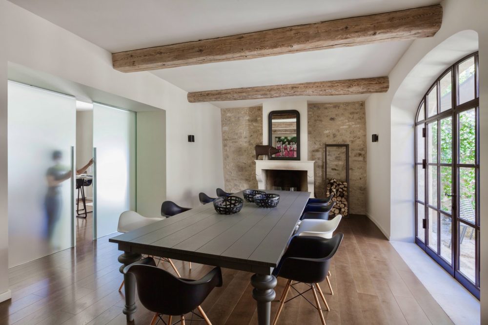 Photographs of Mas la Calade villa in Provence - Image 12 of 38